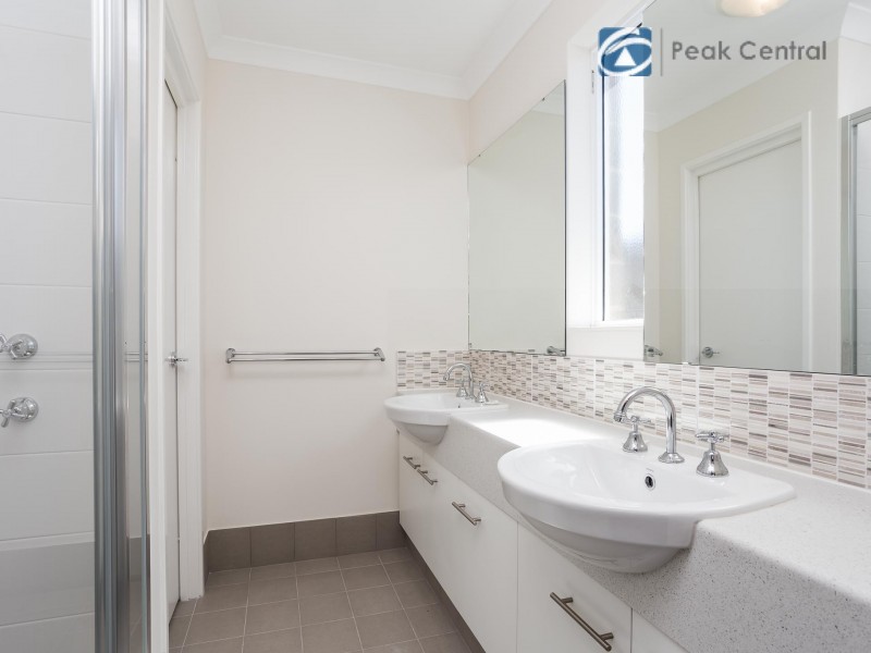 72 Sunstone Blvd, Banjup WA 6164