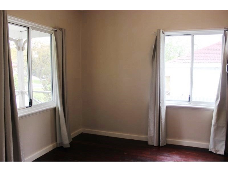 10 Sharman Street, Medina WA 6167