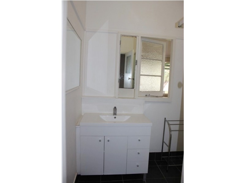 10 Sharman Street, Medina WA 6167