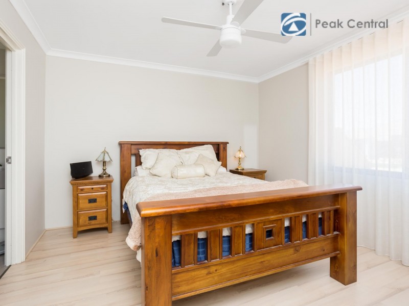 18 Fertito Entrance, Success WA 6164