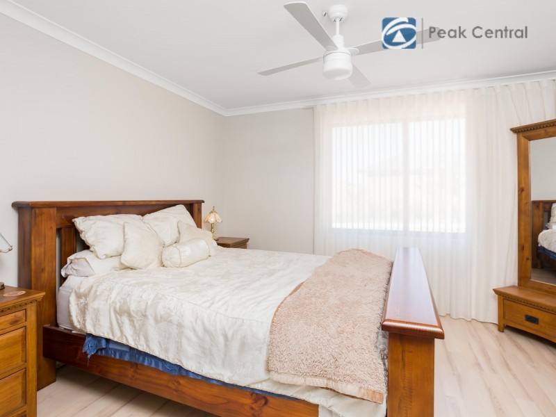 18 Fertito Entrance, Success WA 6164