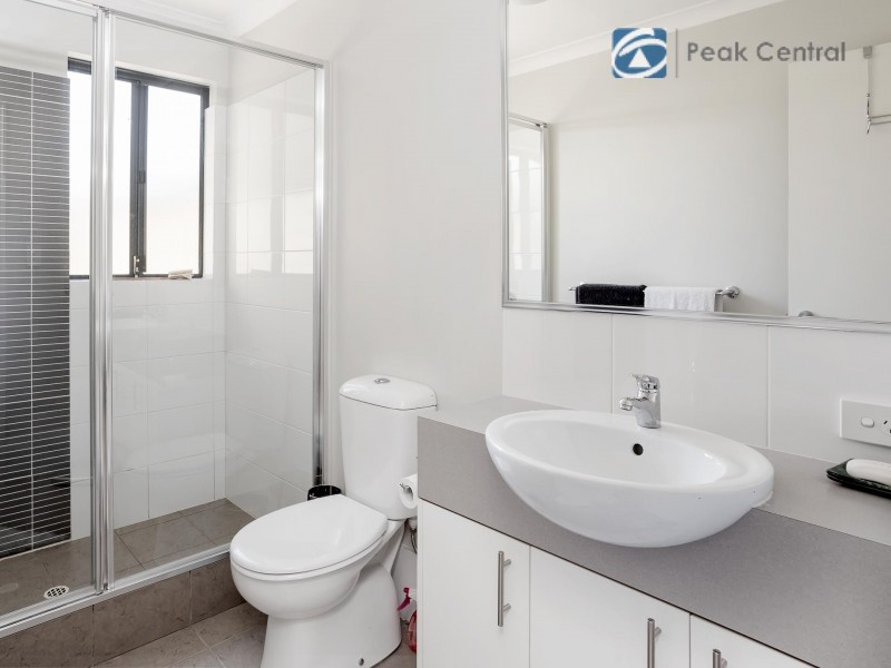 18 Fertito Entrance, Success WA 6164