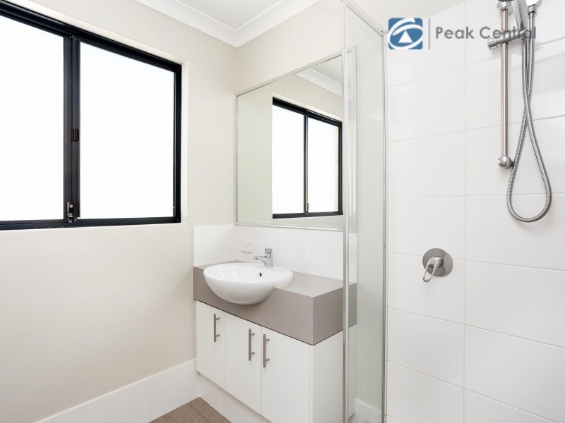 18 Fertito Entrance, Success WA 6164