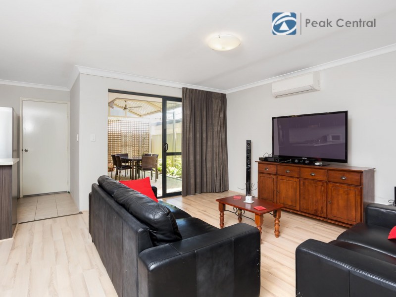 18 Fertito Entrance, Success WA 6164