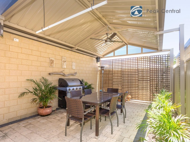 18 Fertito Entrance, Success WA 6164