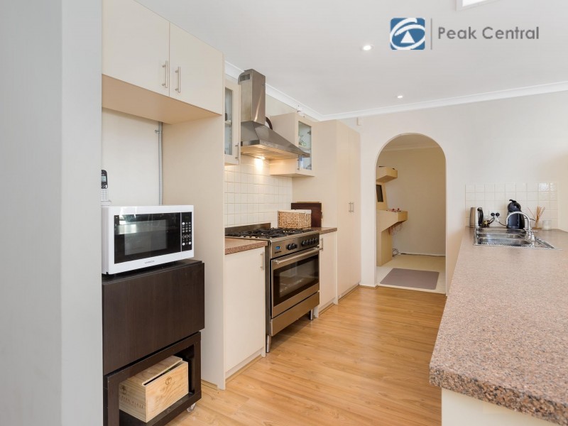 14a Krugger Place, Leeming WA 6149
