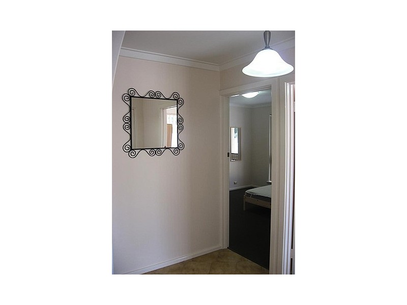 41, Room 3 Davies Crescent, Kardinya WA 6163