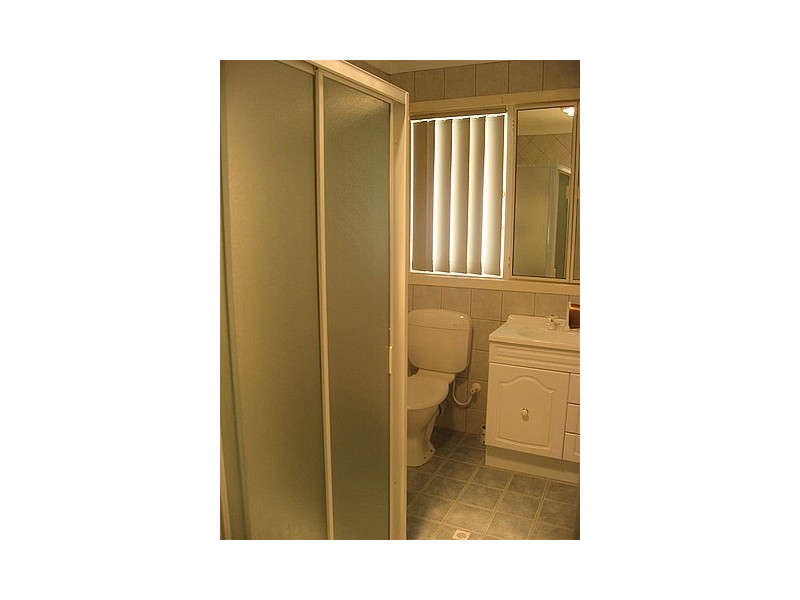 41, Room 3 Davies Crescent, Kardinya WA 6163