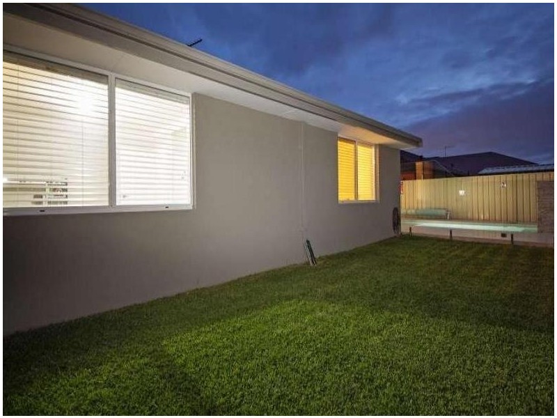 55 Coogee Road, Munster WA 6166