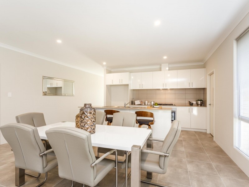 44 Apatite Street, Banjup WA 6164