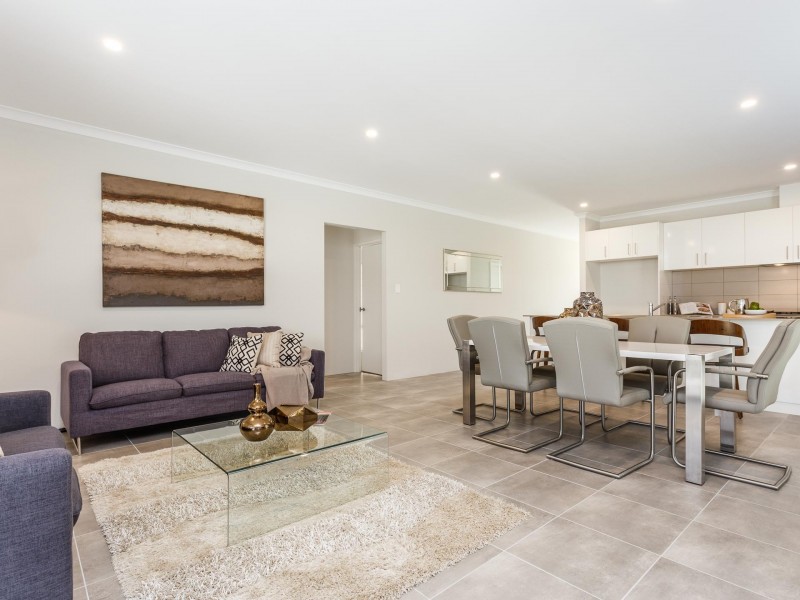 44 Apatite Street, Banjup WA 6164