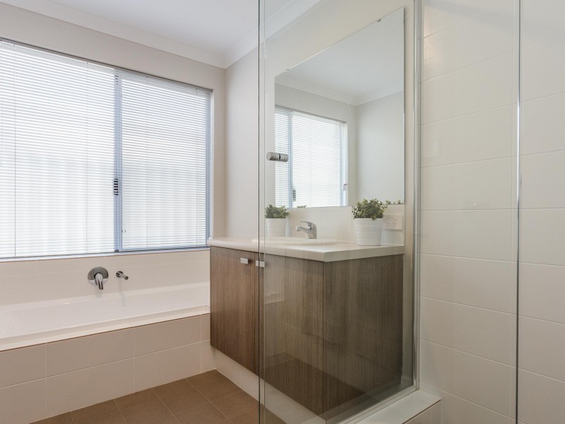 44 Apatite Street, Banjup WA 6164