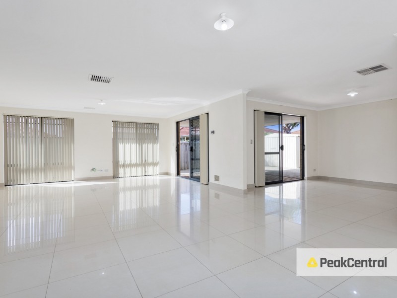 41 McCubbin Loop, Seville Grove WA 6112