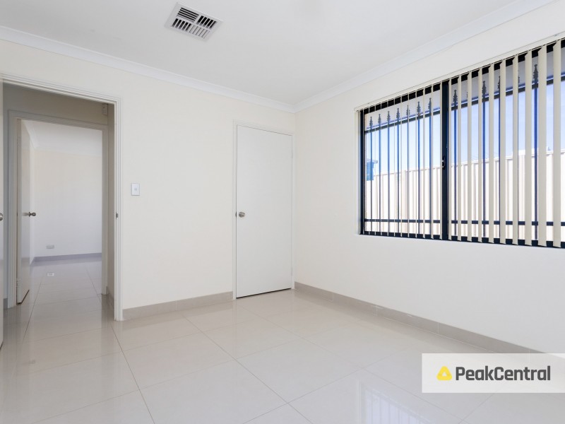 41 McCubbin Loop, Seville Grove WA 6112