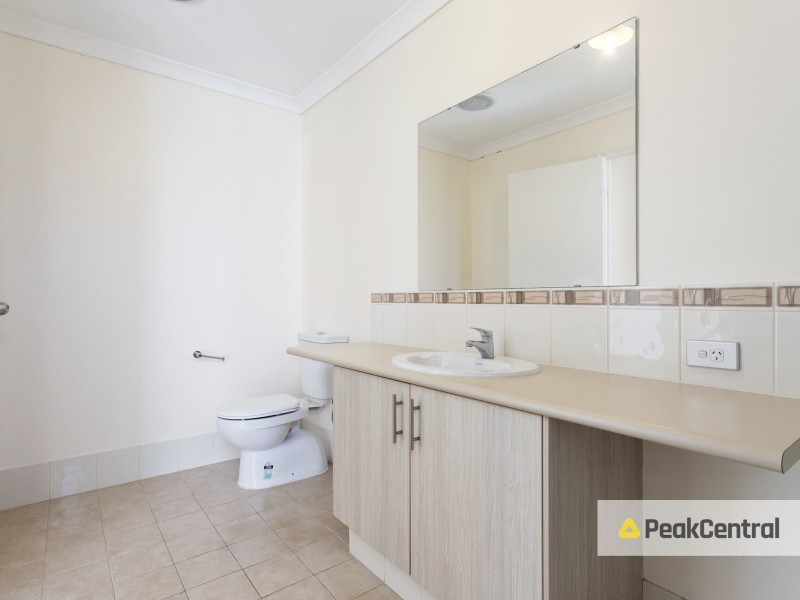 41 McCubbin Loop, Seville Grove WA 6112