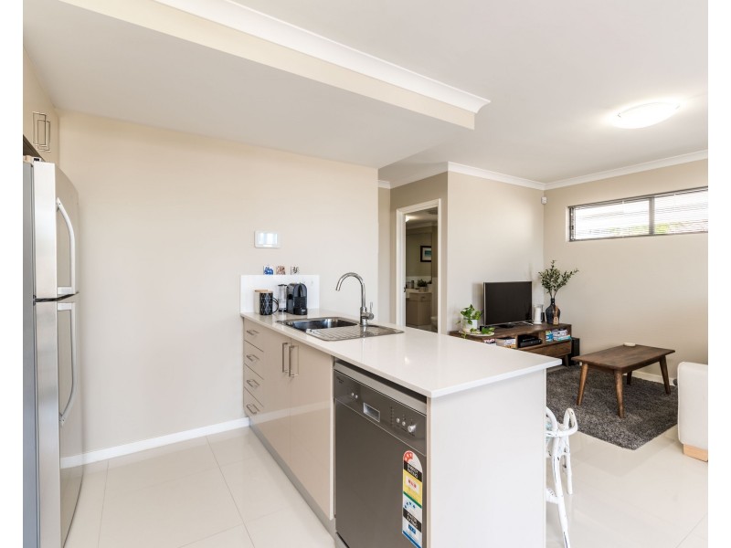 1/210 Kooyong Road, Rivervale WA 6103