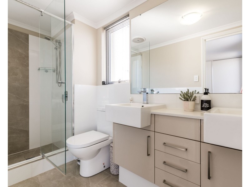 1/210 Kooyong Road, Rivervale WA 6103