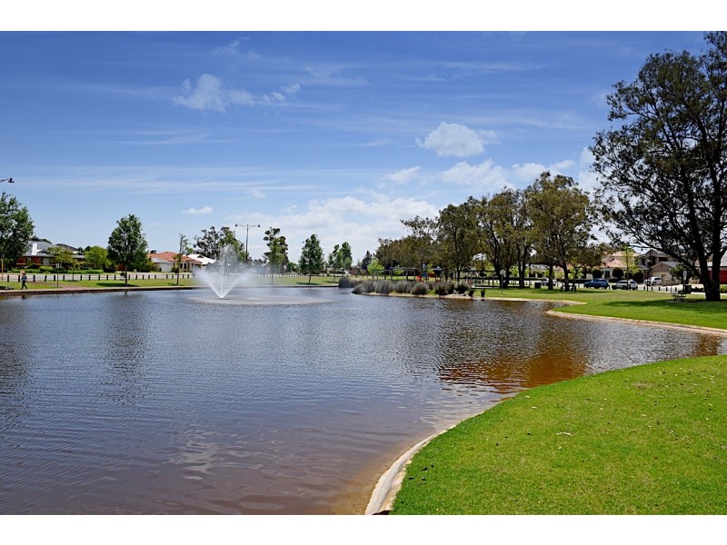 66 Beaumont Parkway, Success WA 6164