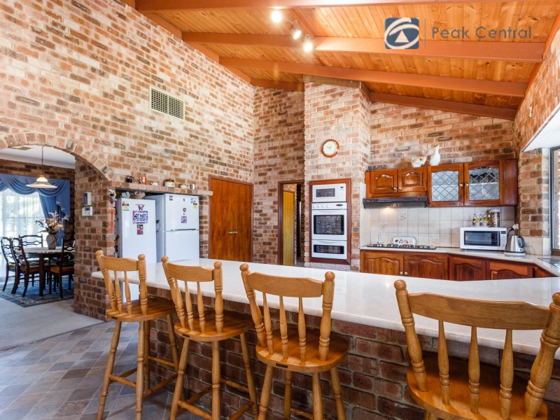 14 Craghill WAY, Oakford WA 6121