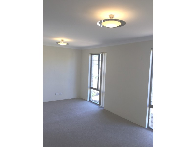 8 Ostling Ave, Bertram WA 6167