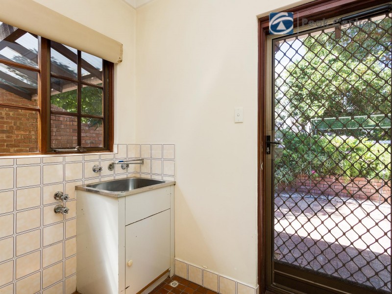 1/17 Dee Road, Applecross WA 6153