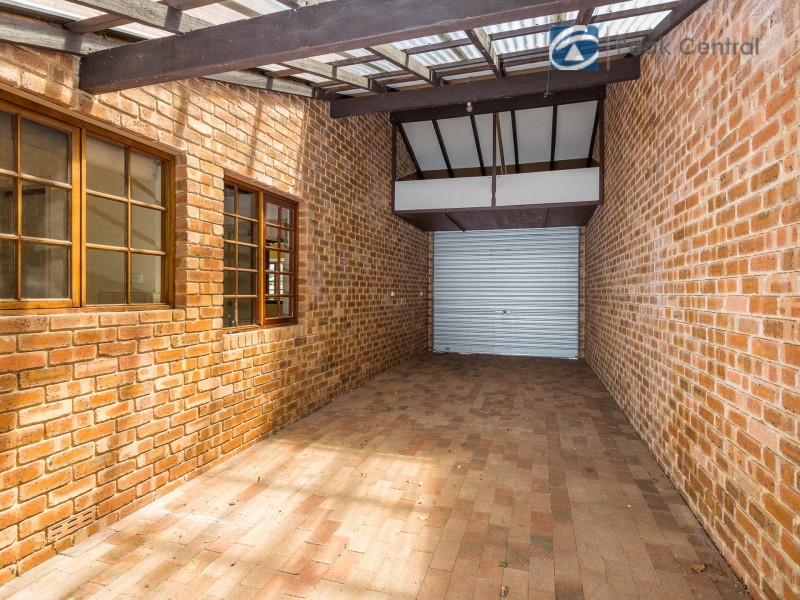 1/17 Dee Road, Applecross WA 6153