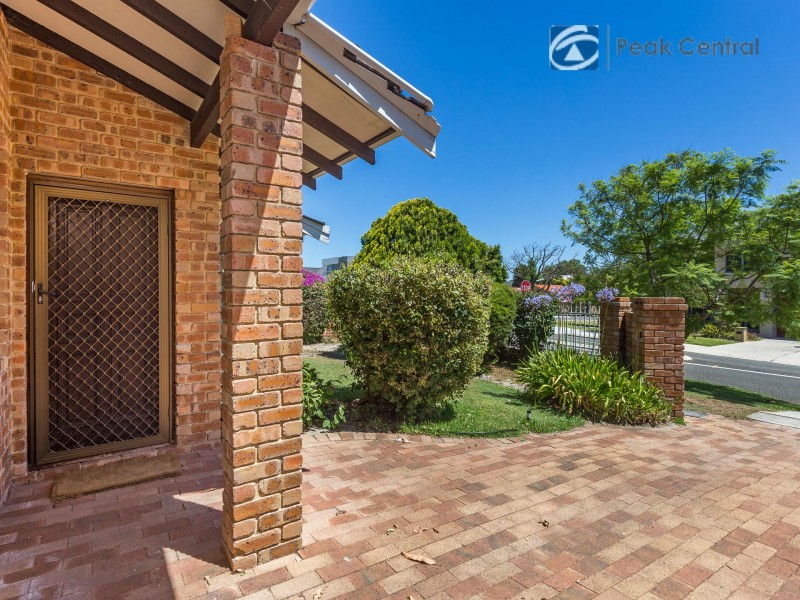 1/17 Dee Road, Applecross WA 6153