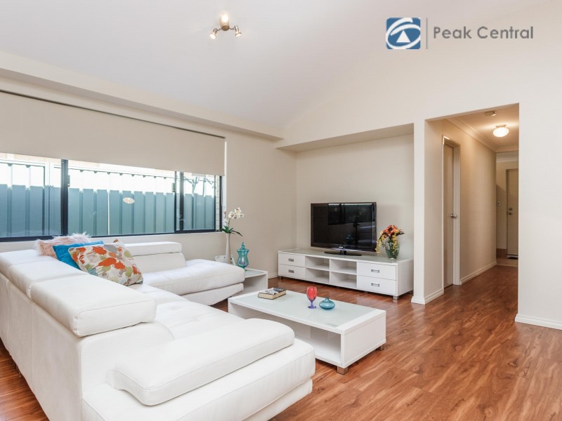 43 Paperbark Lane, Atwell WA 6164