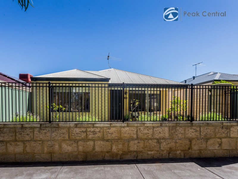 43 Paperbark Lane, Atwell WA 6164