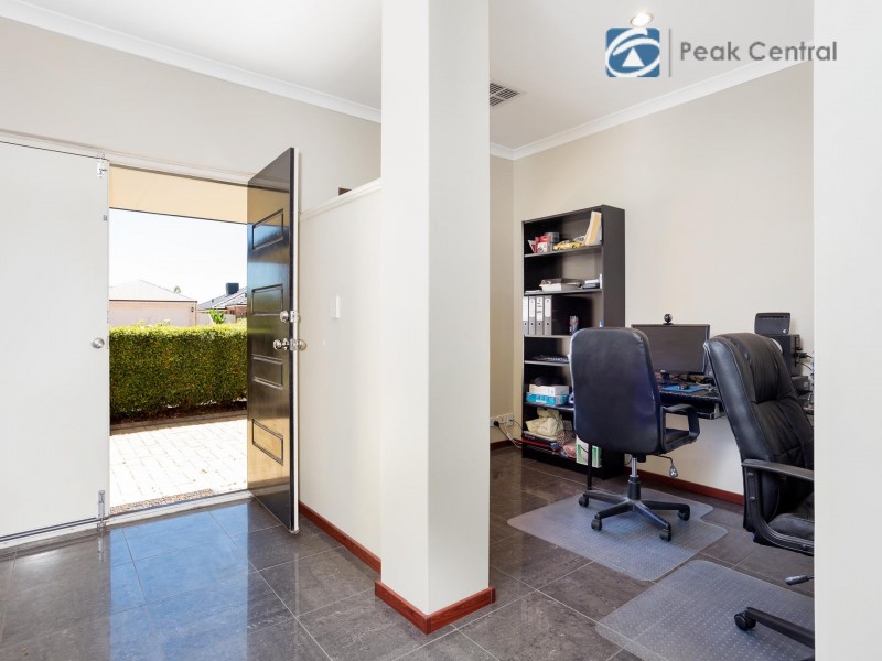 20 Swallowtail Avenue, Success WA 6164