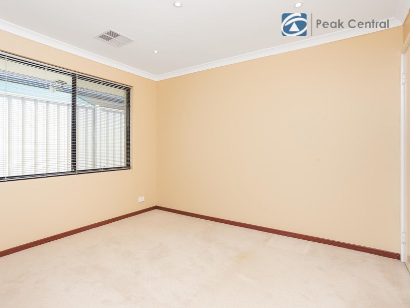 20 Swallowtail Avenue, Success WA 6164