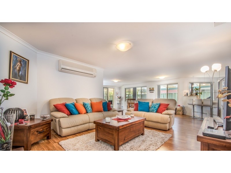 60 Folland Parade, Atwell WA 6164