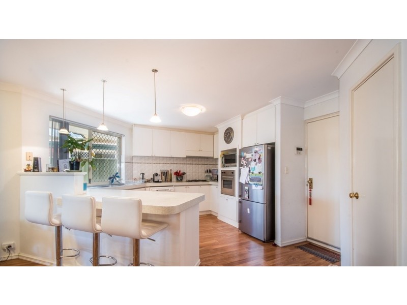 60 Folland Parade, Atwell WA 6164