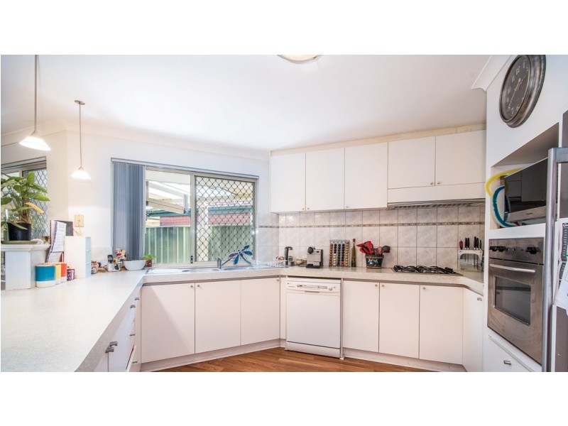 60 Folland Parade, Atwell WA 6164