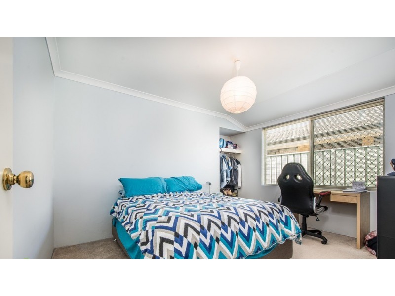 60 Folland Parade, Atwell WA 6164