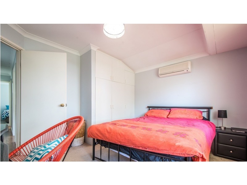 60 Folland Parade, Atwell WA 6164