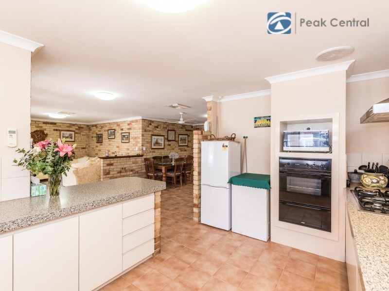 30 Molloy Circuit, Atwell WA 6164