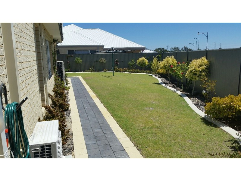 41 Bruny Meander, Wandi WA 6167