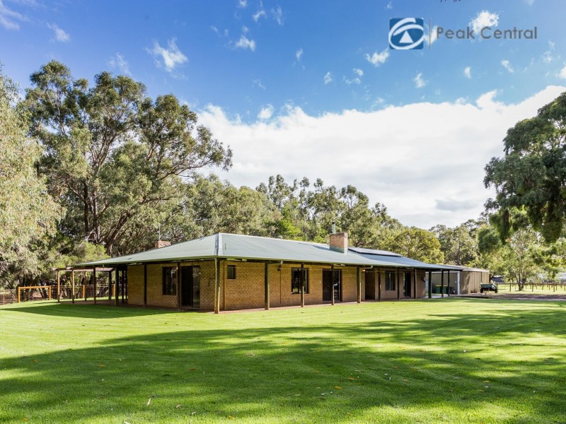 43 Blair Road, Oakford WA 6121