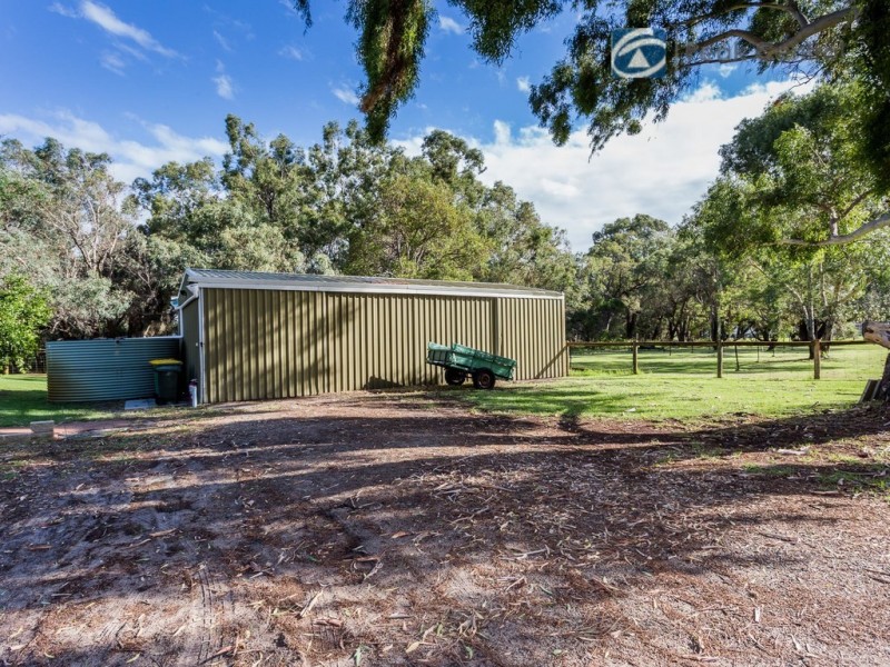 43 Blair Road, Oakford WA 6121