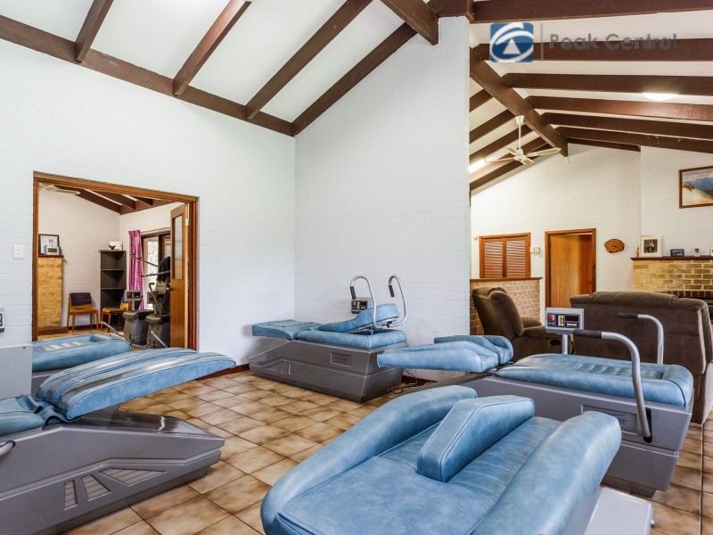 43 Blair Road, Oakford WA 6121