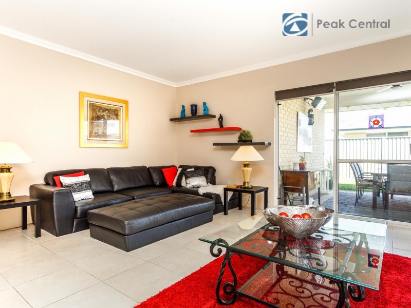 7 Lomond Crescent, Wandi WA 6167