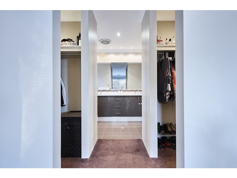 5 Modong Nook, Success WA 6164