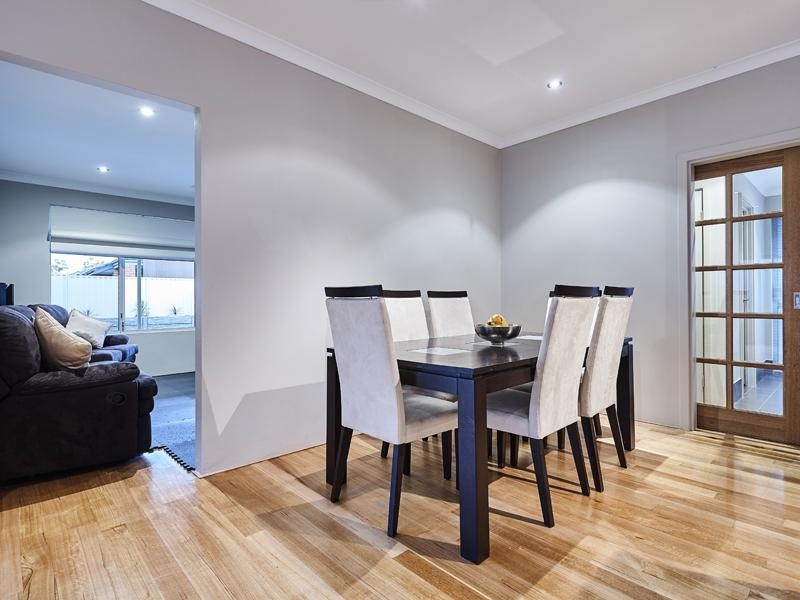 5 Modong Nook, Success WA 6164