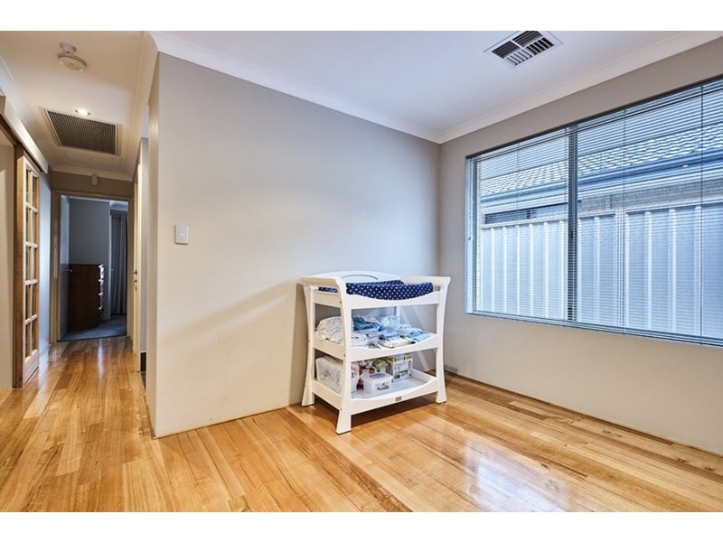 5 Modong Nook, Success WA 6164