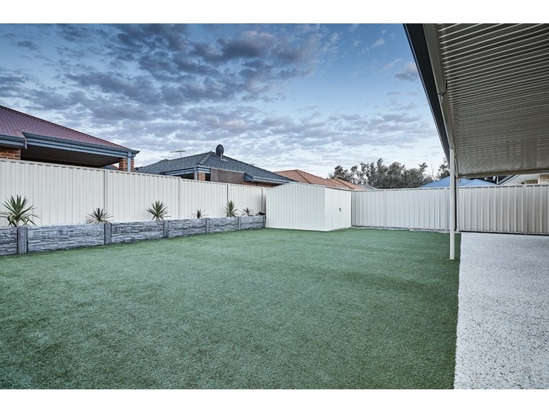 5 Modong Nook, Success WA 6164