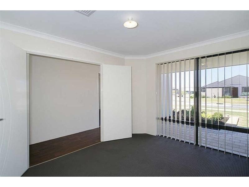 20 Archdale Loop, Piara Waters WA 6112