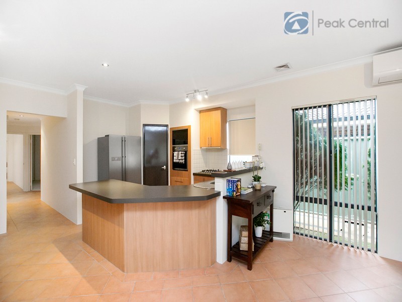 20 Jagoe Loop, Willagee WA 6156