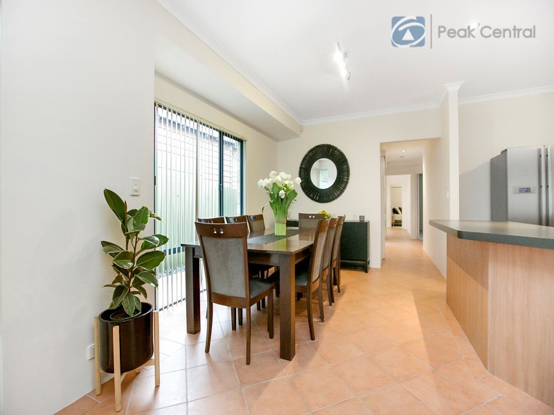 20 Jagoe Loop, Willagee WA 6156