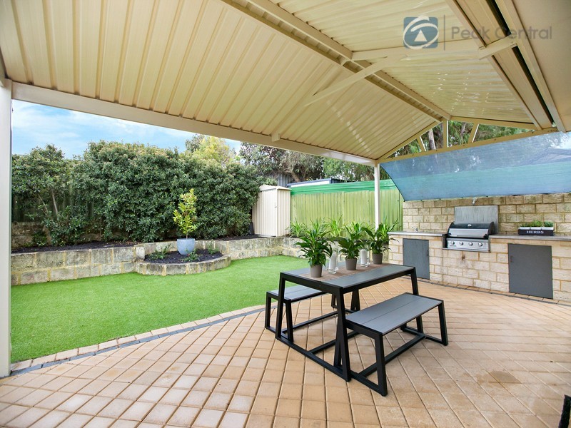 20 Jagoe Loop, Willagee WA 6156